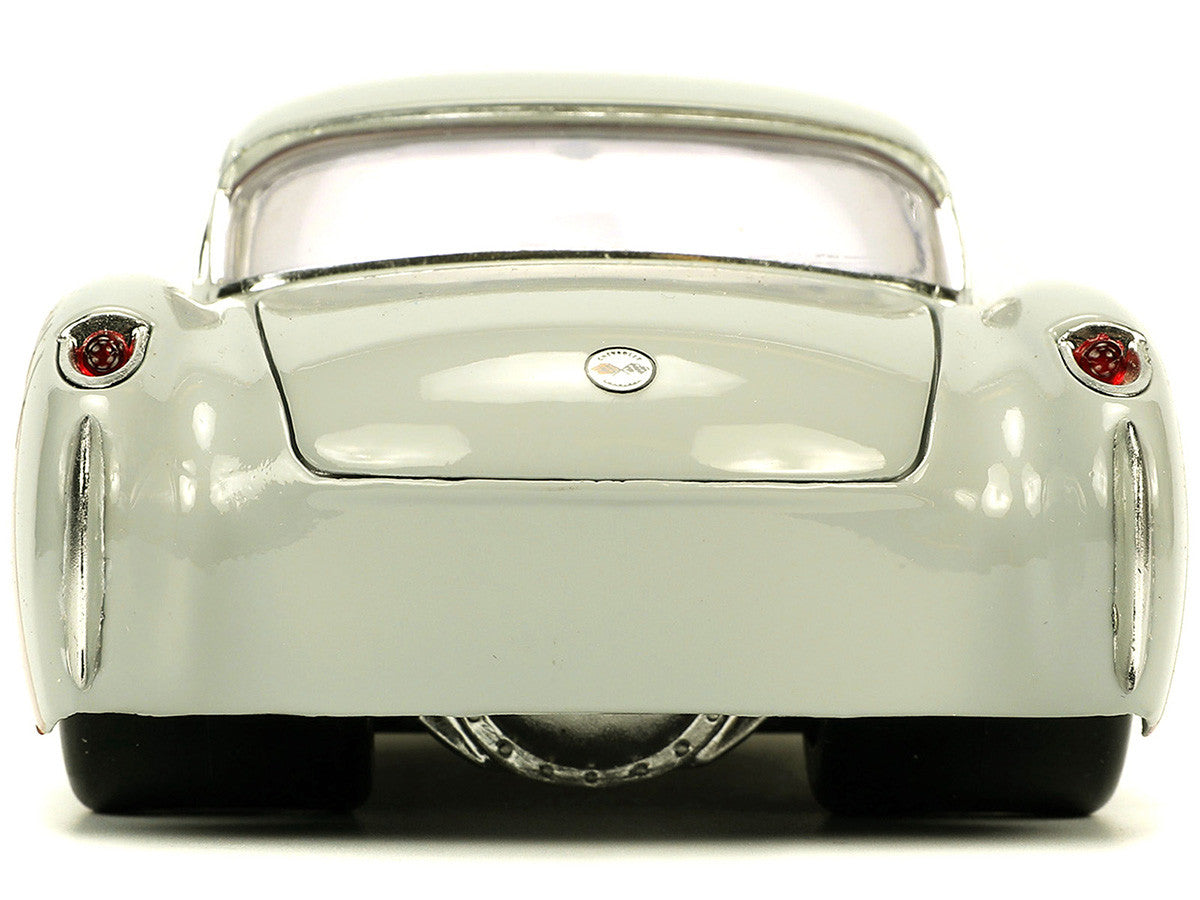 1957 Chevrolet Corvette with Bugs Bunny Figure