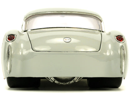 1957 Chevrolet Corvette with Bugs Bunny Figure